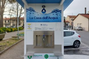 Casetta acqua - Piazza della Pace -  fraz. Torre del Lago - Viareggio